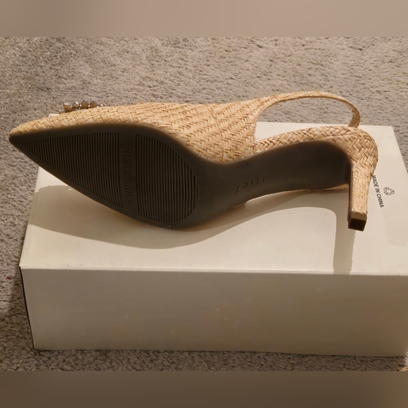 Anne Klein Women's Tan Slingback Shoes - Picture 11 of 11